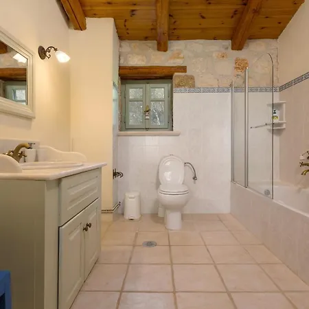 Armonia בית נופש Vasilikí